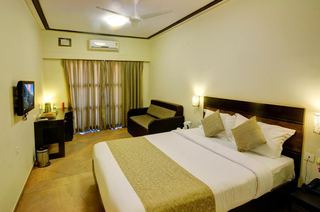 Resort De Crossroads كالانغيُت المظهر الخارجي الصورة