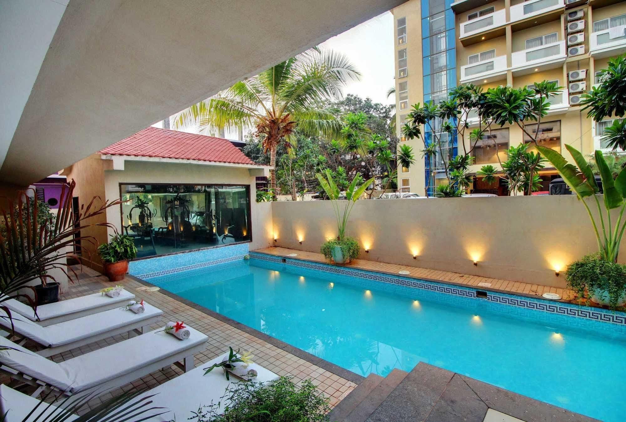 Resort De Crossroads كالانغيُت المظهر الخارجي الصورة